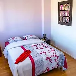 Vakantiehuis Ma Rose Des Lumieres Maison Independante 6 Personnes Avec Grande Cour *