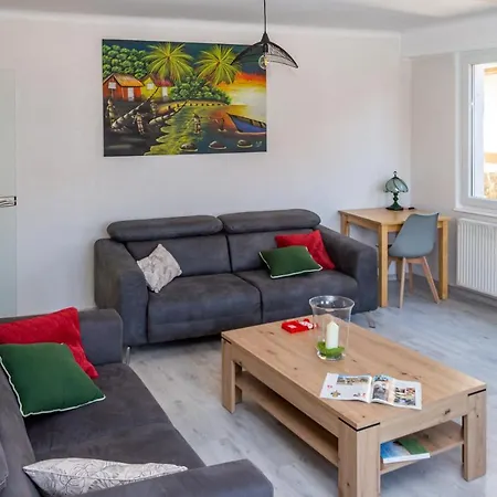 Holiday home Ma Rose Des Lumieres Maison Independante 6 Personnes Avec Grande Cour